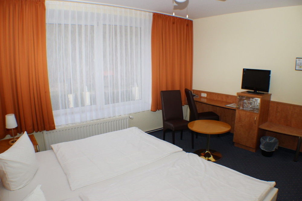 Hotel Resort Maerkisches Meer Diensdorf-Radlow Екстер'єр фото