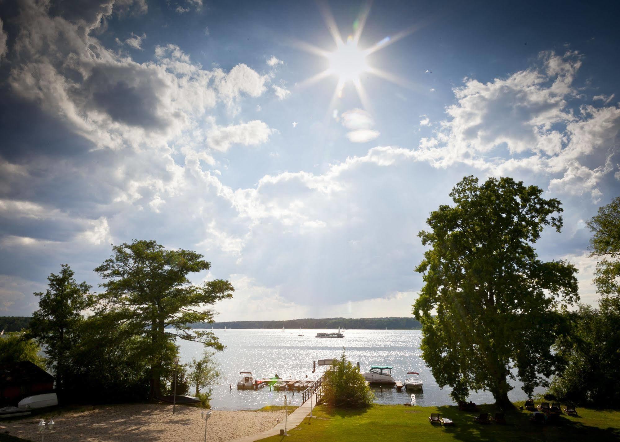 Hotel Resort Maerkisches Meer Diensdorf-Radlow Екстер'єр фото