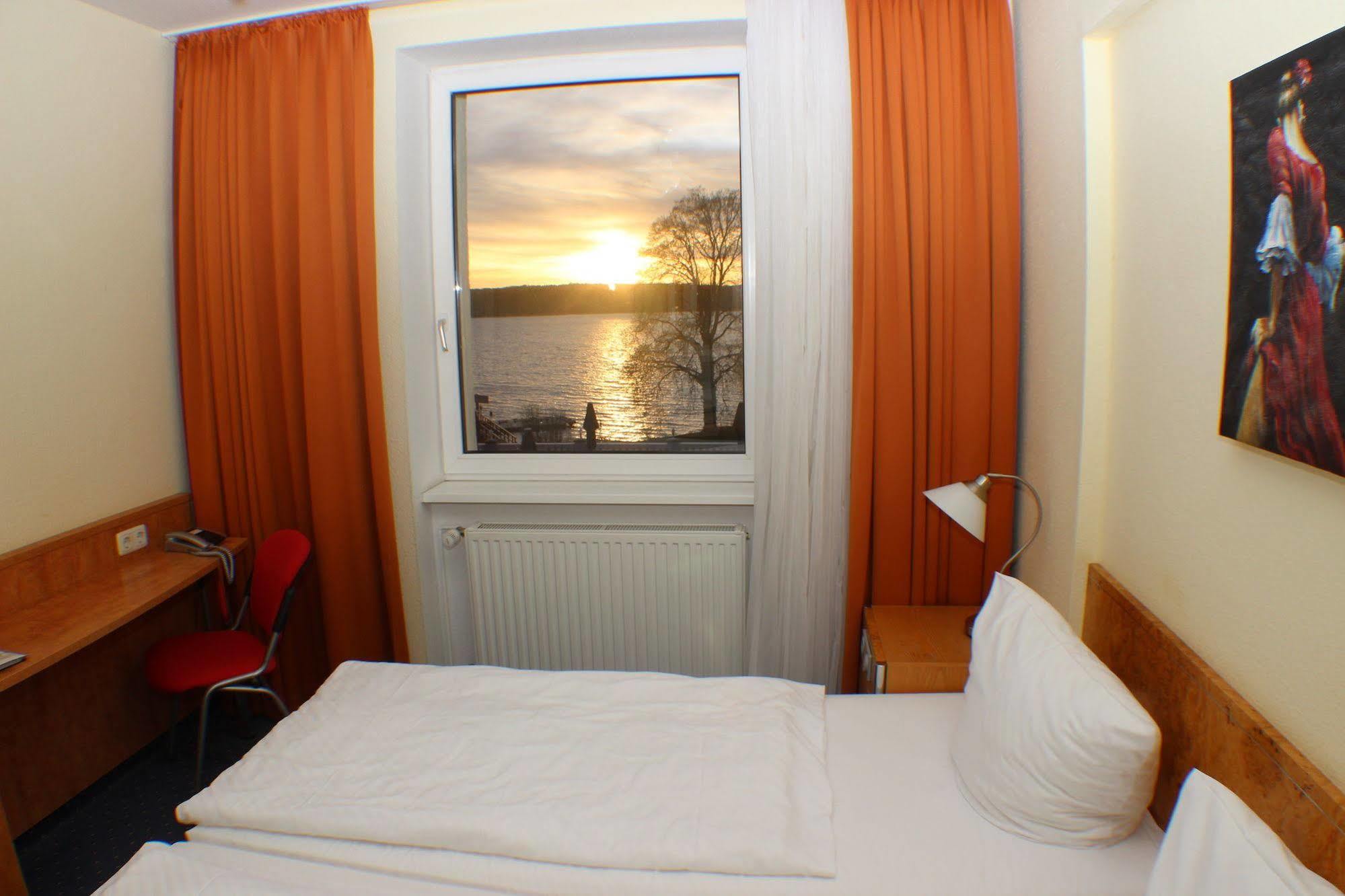 Hotel Resort Maerkisches Meer Diensdorf-Radlow Екстер'єр фото